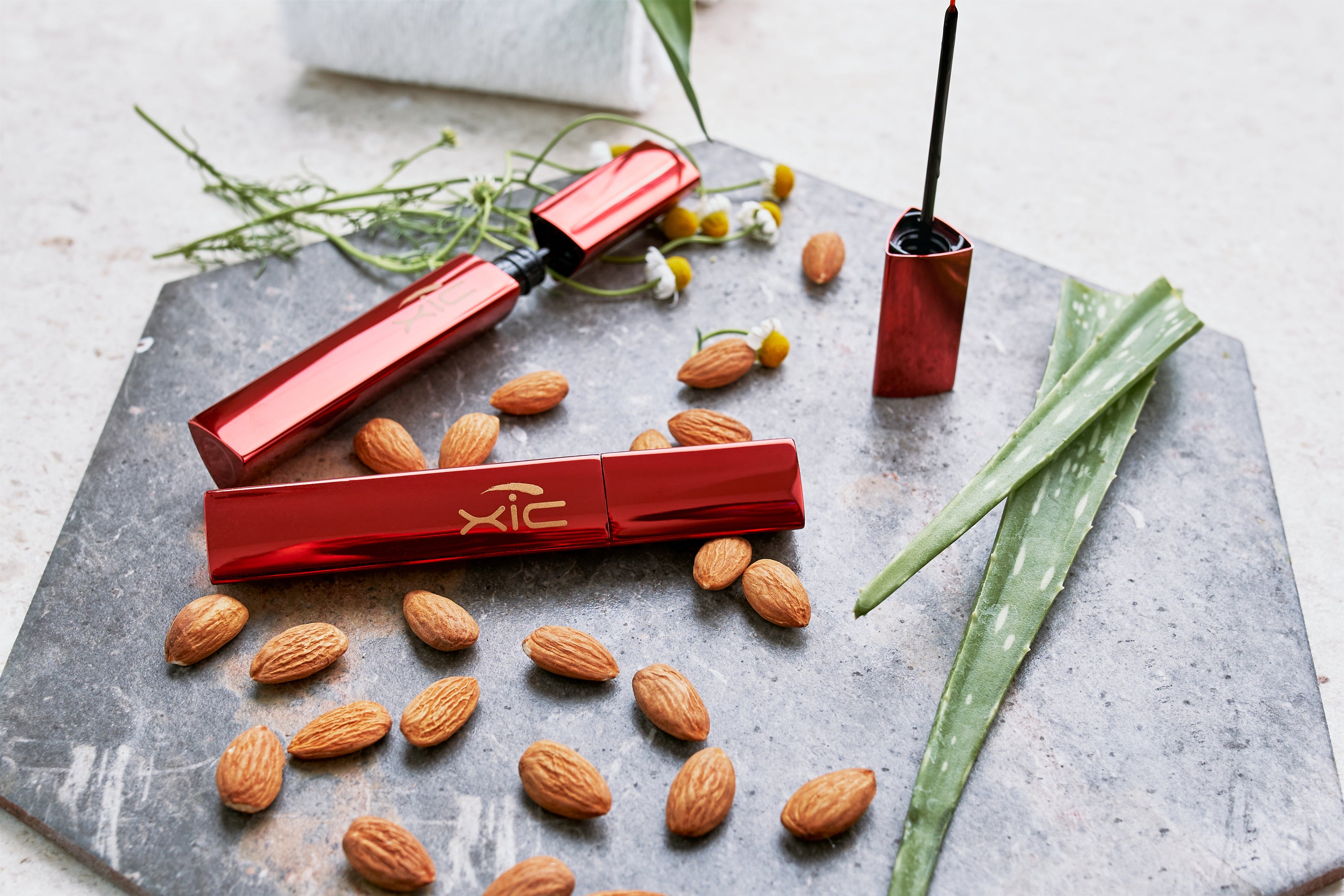 XiC Glam - Productos especializados en la mirada (cejas y pestañas)