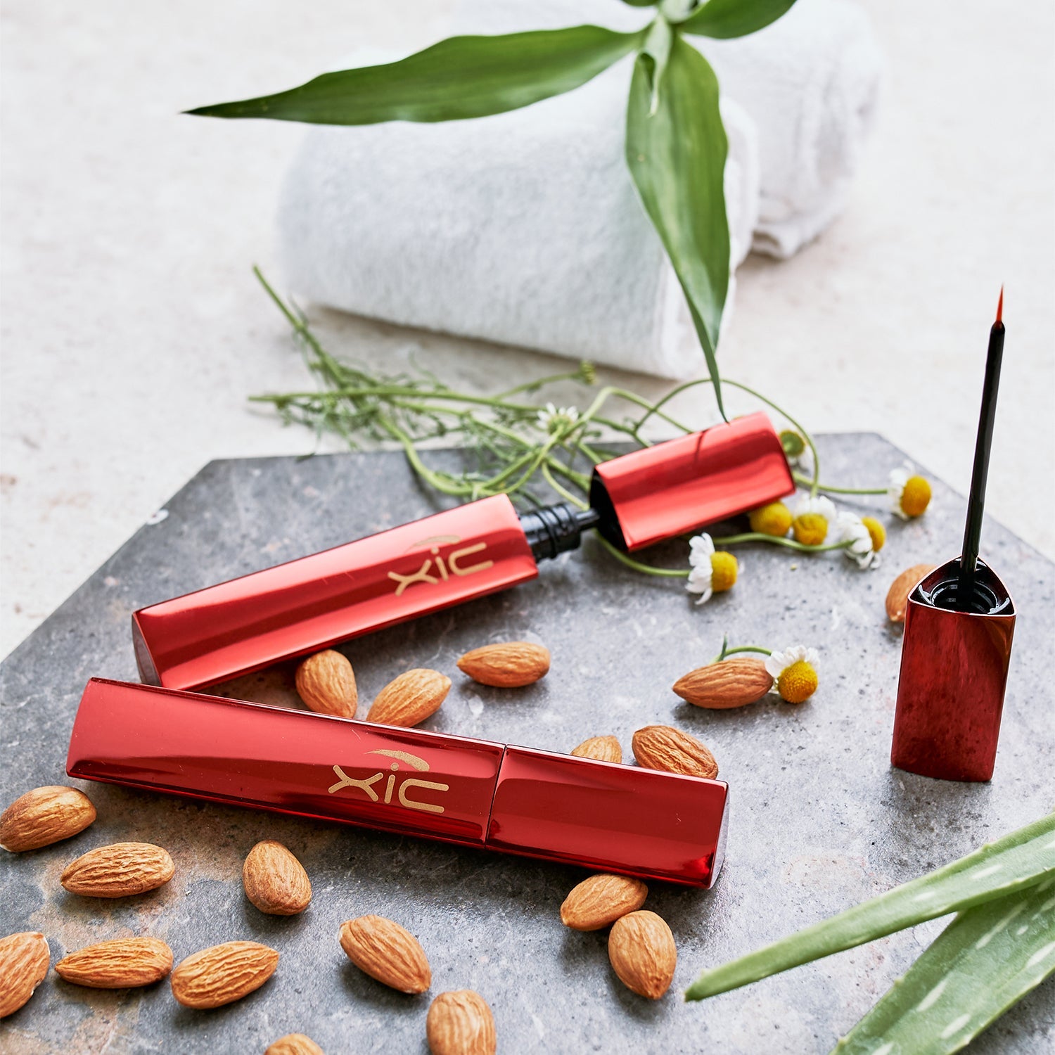 Suero de pestañas y cejas – XiC Glam